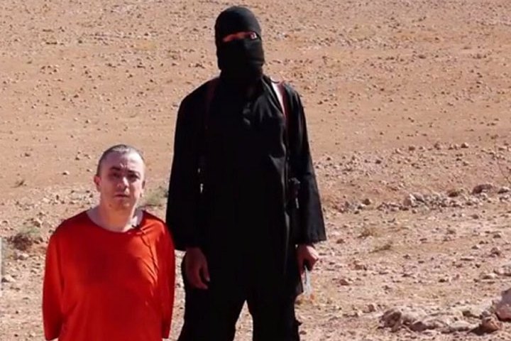 ISIS beheads two Syrian women accused of witchcraft