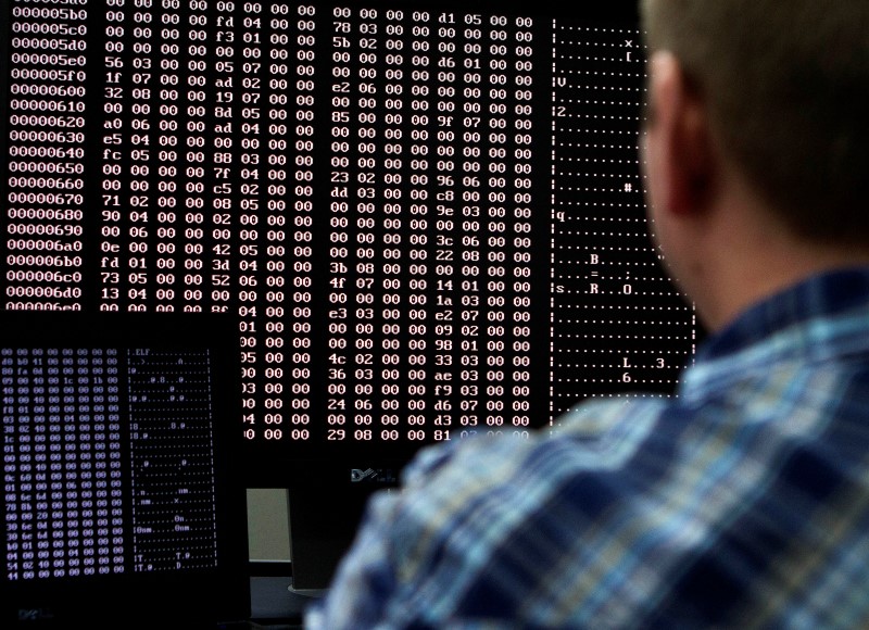 Report: U.S. government performs worse than all major industries on cyber security