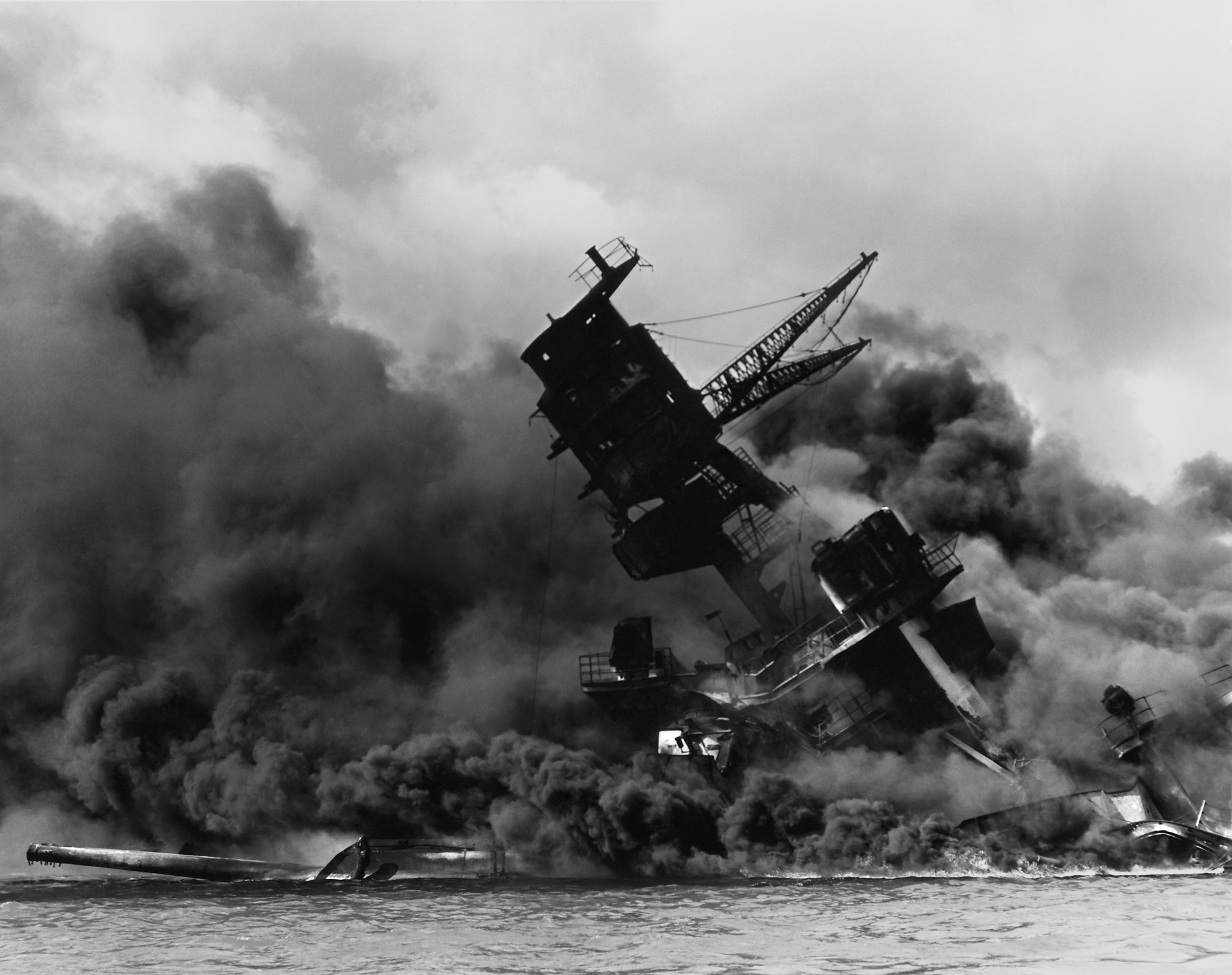 Remembering Pearl Harbor – December 7th, 1941 (Video documentary)