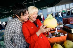 fruit couple