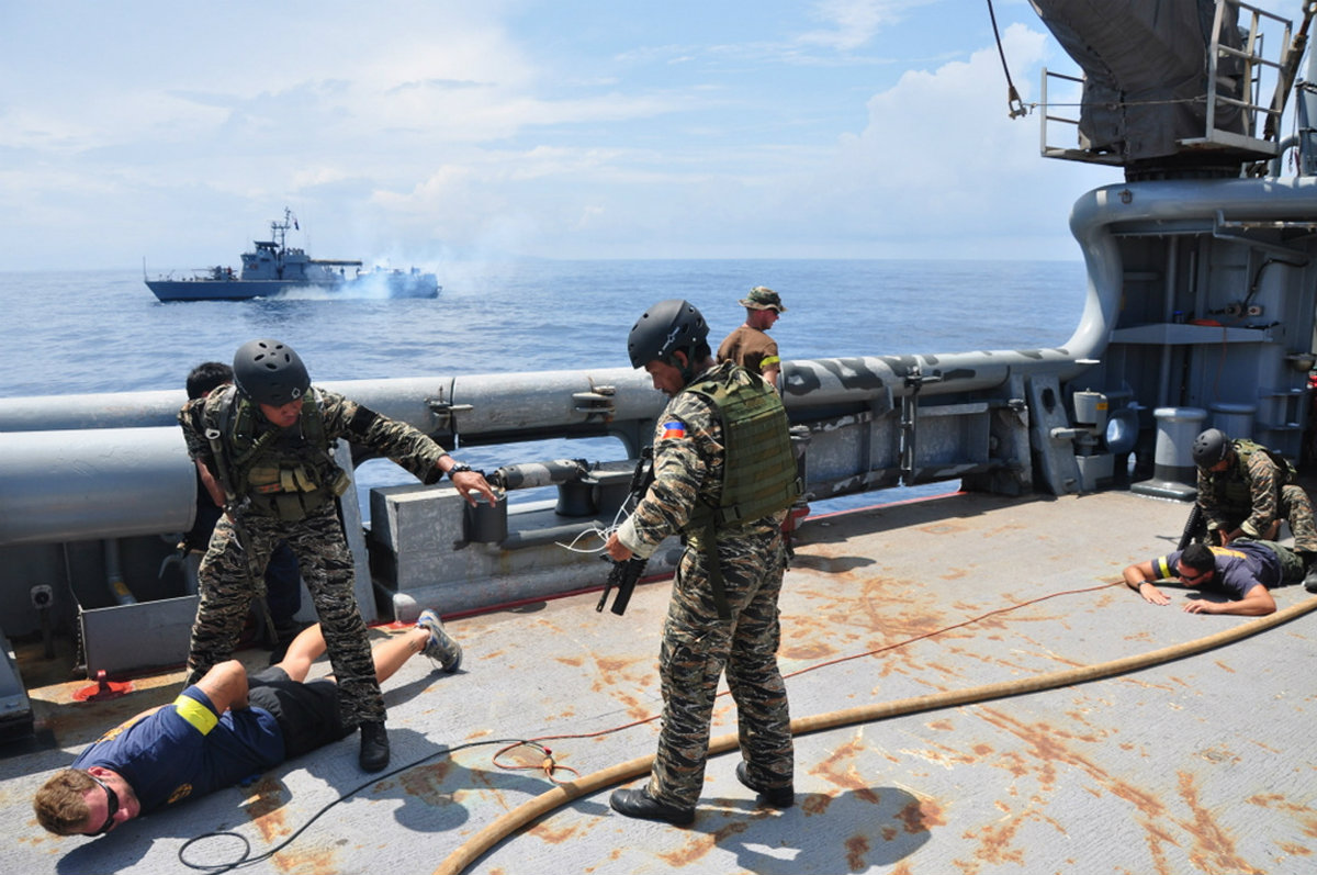 China closing in on the Philippines as U.S. sends carrier group to South China Sea