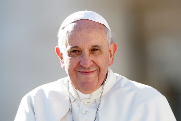 Coincidence or plot? Politicizing pope singles out Trump, who’s anti-mandatory vaccination…