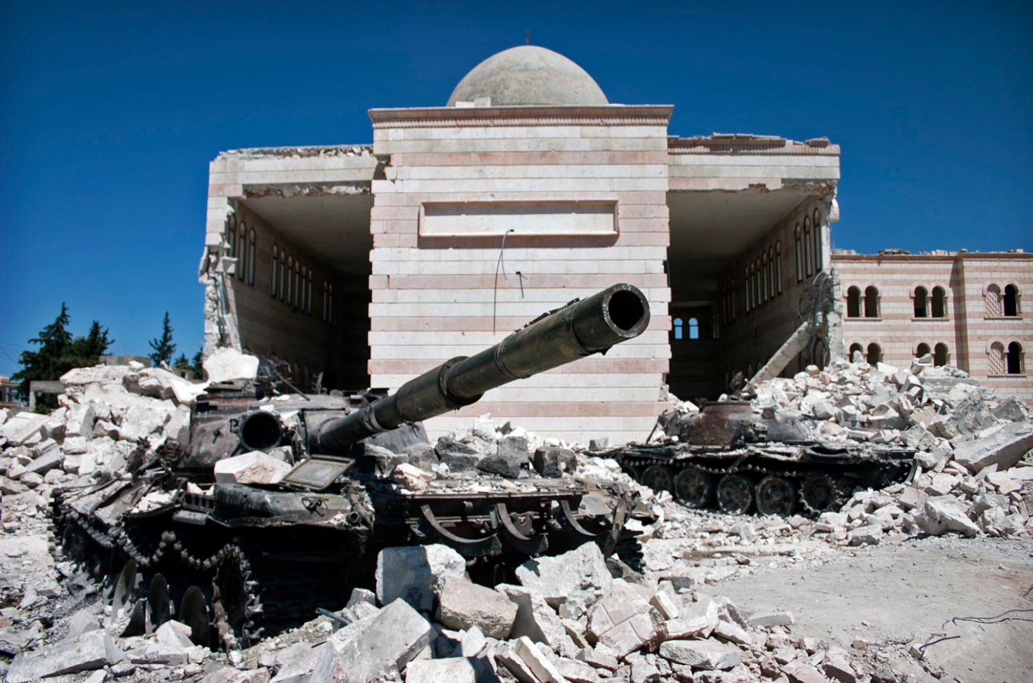 Big Banks rake in HUGE profits funding internationally banned weapons, cluster bombs deployed in Yemen, Syria