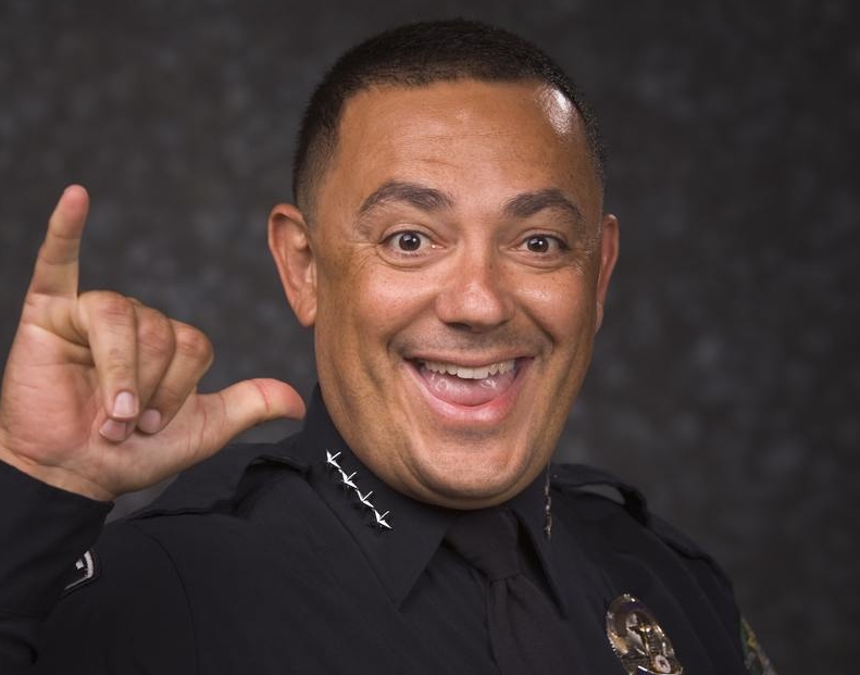 Liberal police chief of Austin, Texas actually blames open carriers for the Dallas massacre