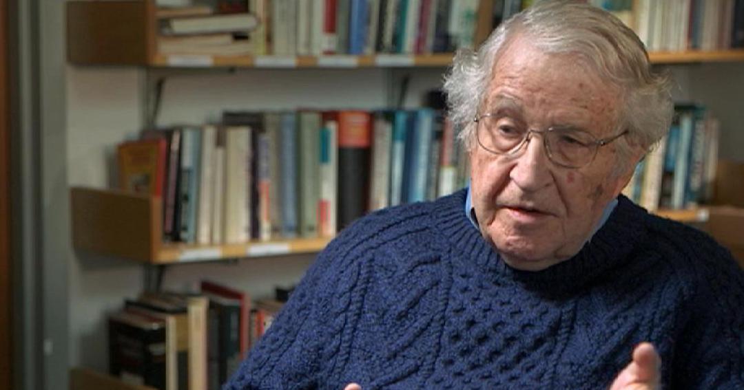 Left-wing “intellectual” Noam Chomsky says Christians, not ISIS terrorists, are the real threat to the world