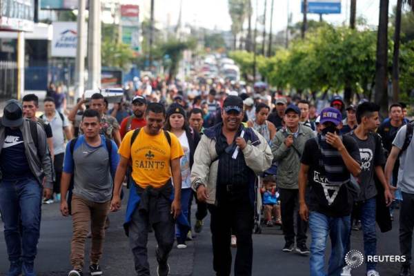 The caravan trying to invade the USA is almost entirely military-aged males… almost no women or children anywhere