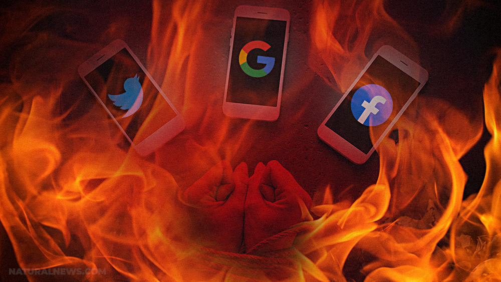 Silicon Valley pioneer claims that Google and Facebook are “choking” the internet