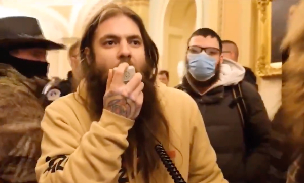 WHOA: Blockbuster new video shows Jan. 6 rioters were given OK to enter Capitol by police